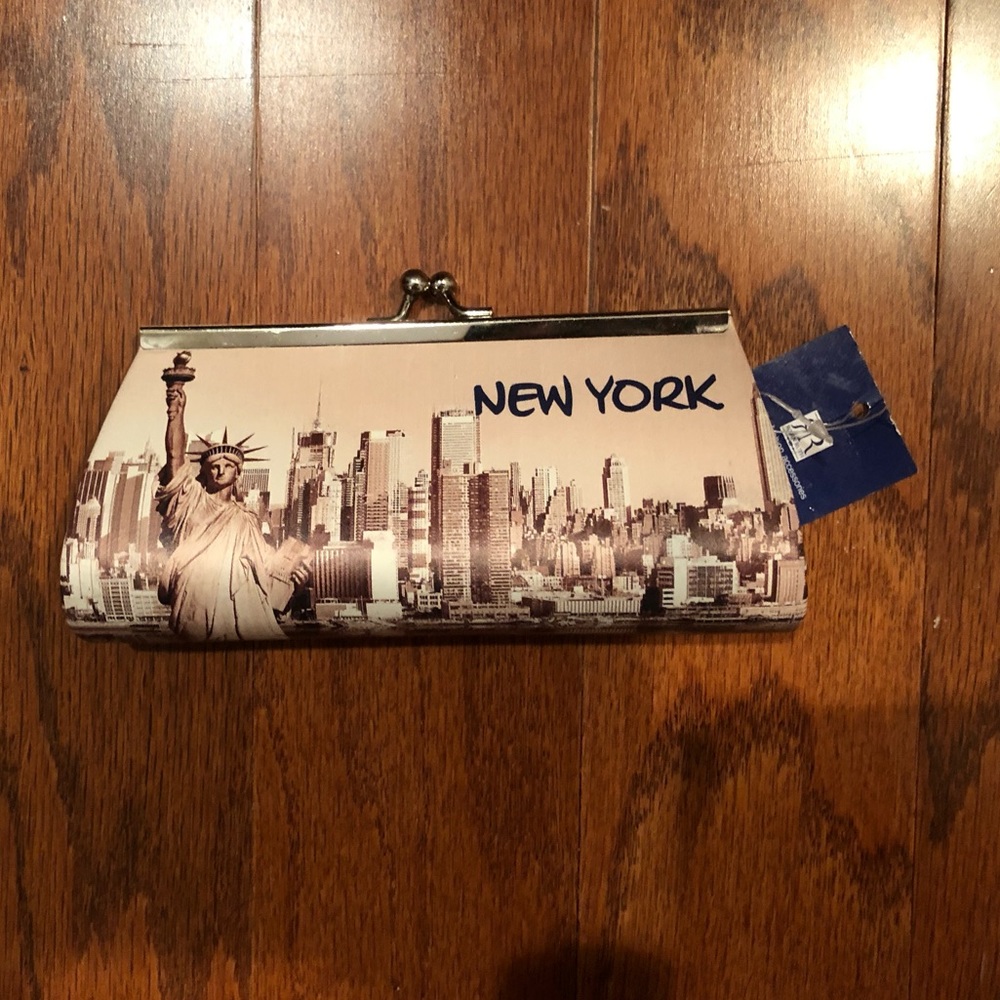 Chic New York City themed clutch purse